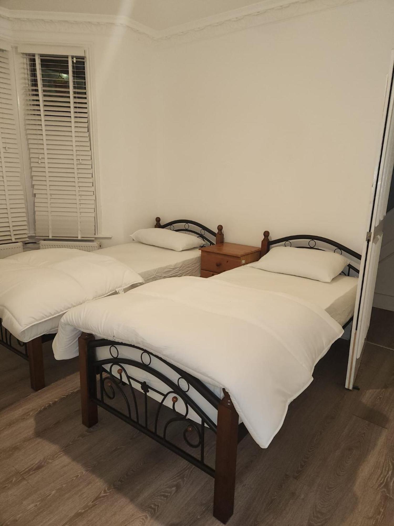 The London En-Suite Ilford Exterior foto