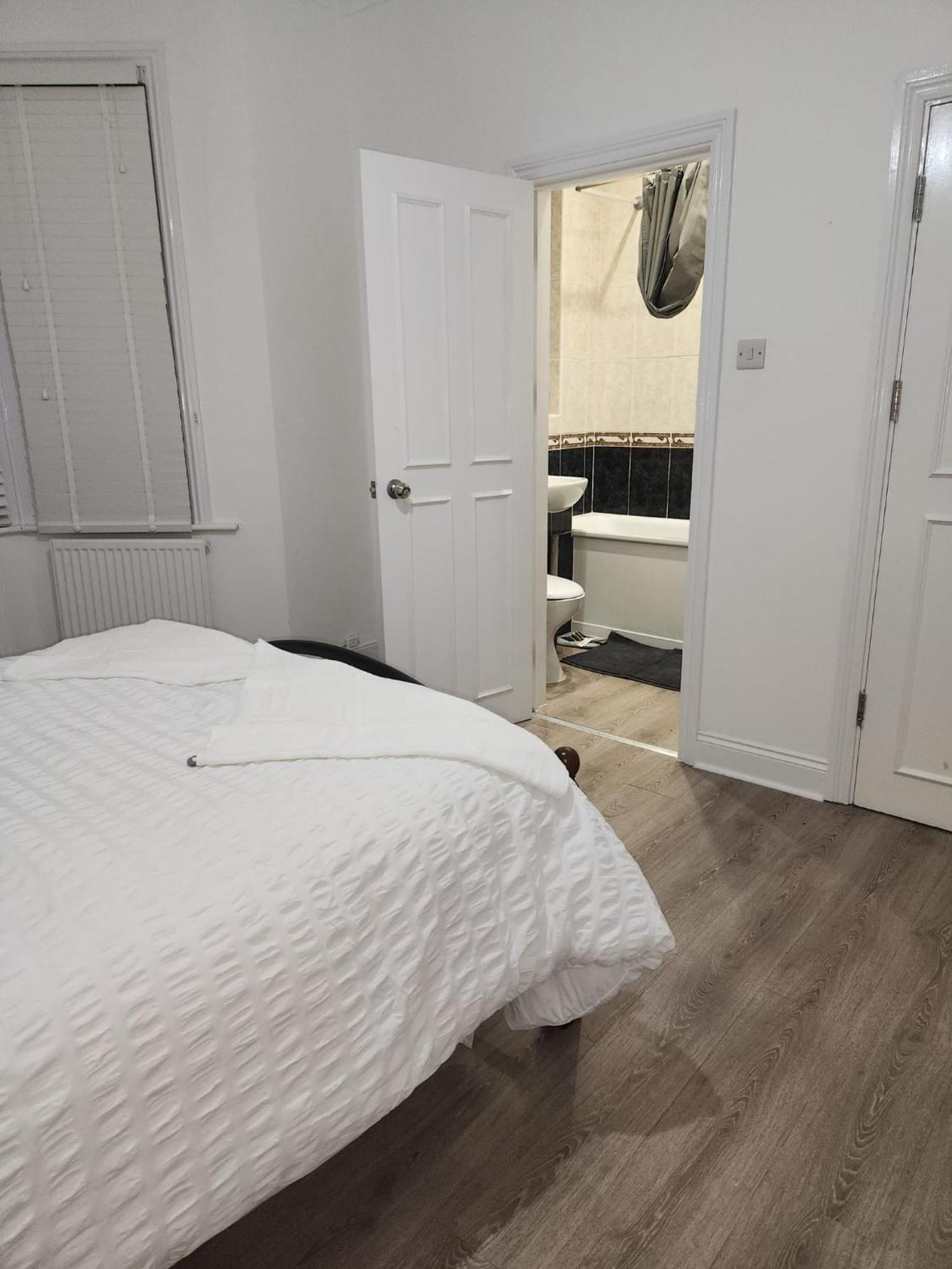 The London En-Suite Ilford Exterior foto